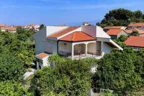 Apartments with a parking space Trpanj, Peljesac - 10131